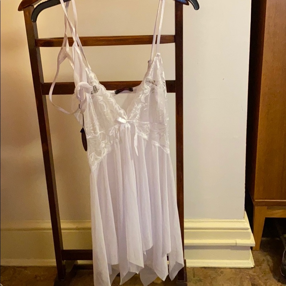White lingerie set
